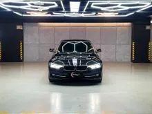 2015 BMW 320i 2.0 Sport Sedan
