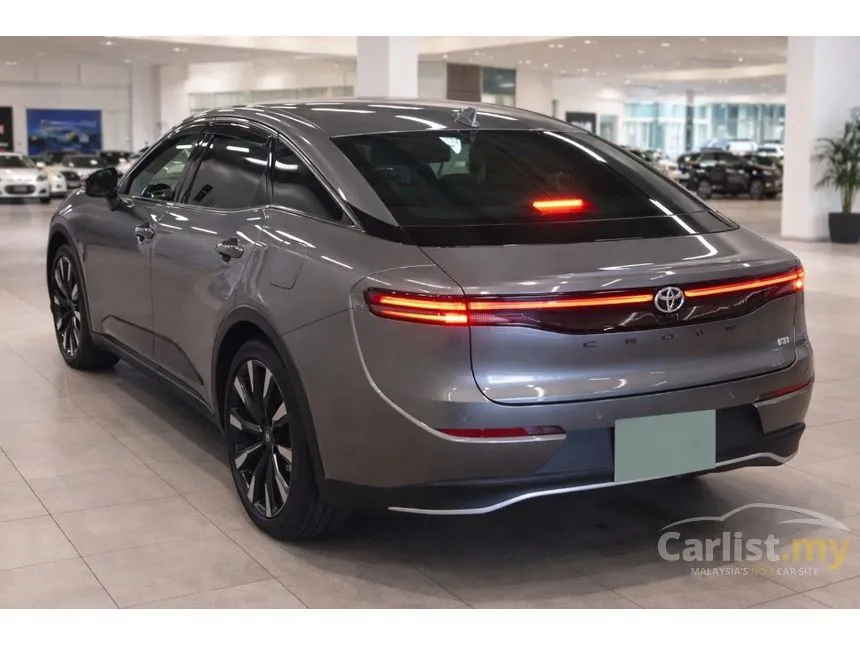 2023 Toyota Crown RS Advance Sedan