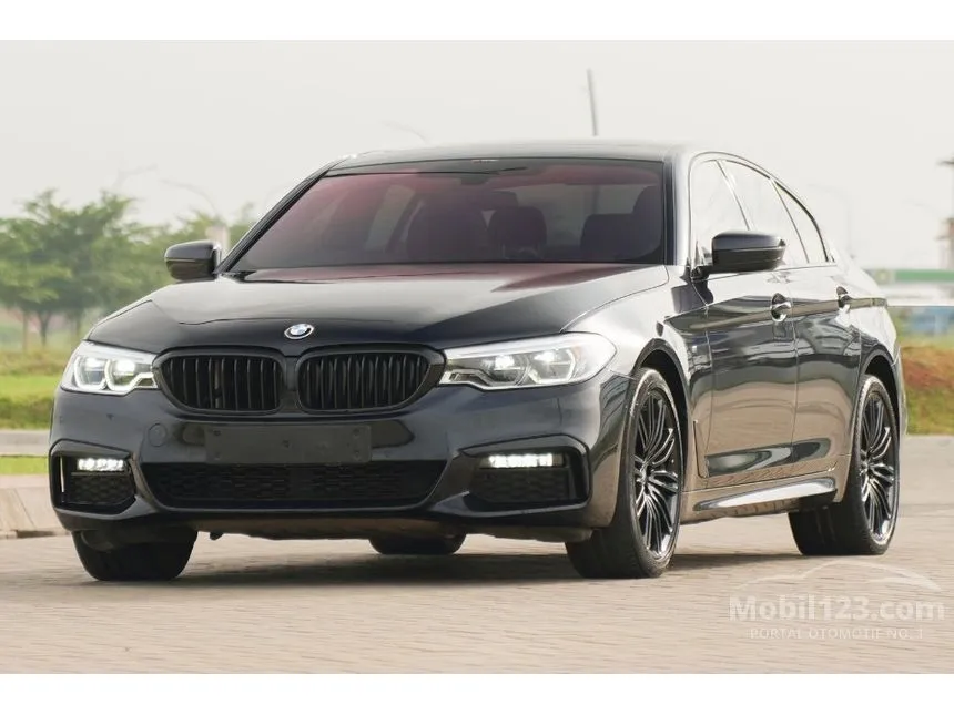 2020 BMW 520i M Sport 75th Edition Sedan
