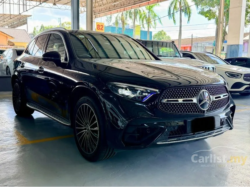 2023 Mercedes-Benz GLC300 4MATIC AMG Line SUV