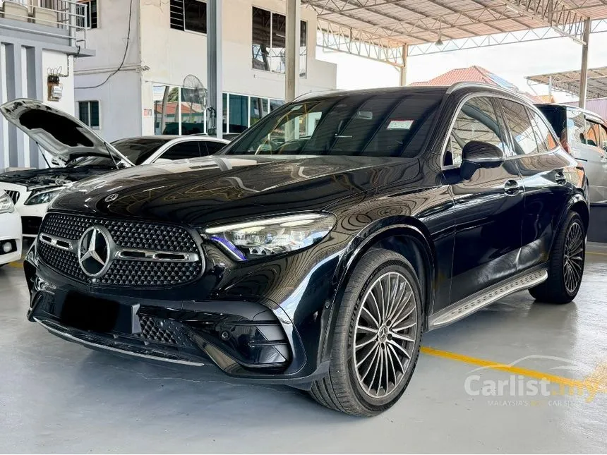 2023 Mercedes-Benz GLC300 4MATIC AMG Line SUV