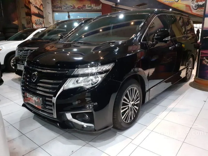 2014 Nissan Elgrand Highway Star Leather MPV