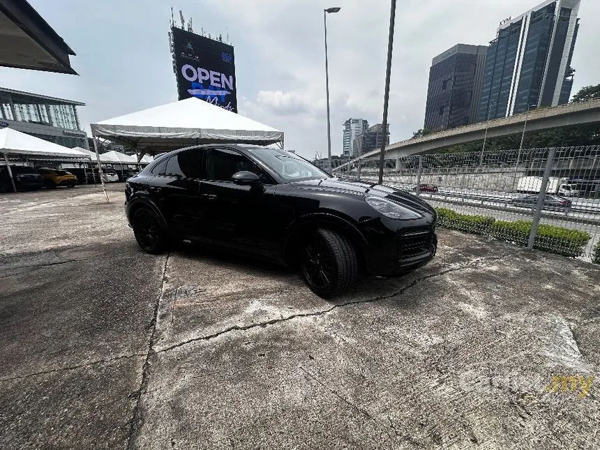2022 Porsche Cayenne GTS Coupe