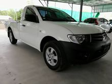 2011 Mitsubishi Triton 2.4 SINGLE (ปี 05-15) CNG Pickup MT