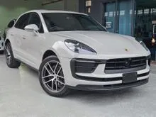 2021 Porsche Macan 2.0 SUV with Crayon Grey