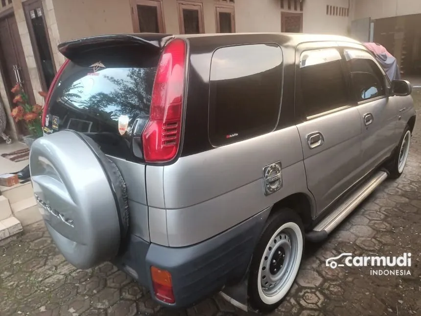 2002 Daihatsu Taruna FL SUV