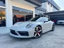 2020 Porsche 911 992 3.0 Carrera 4S Crayon Grey / Red Leather