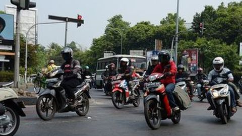 Jokowi Wajib Revolusi Mental Para Pengguna Jalan