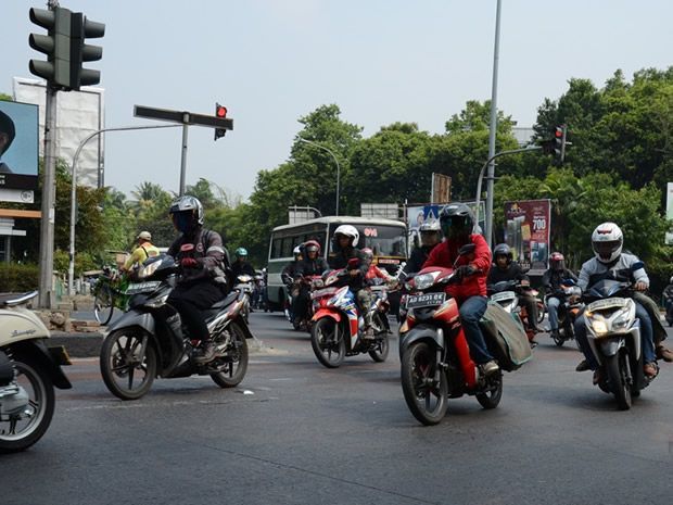 Jokowi Wajib Revolusi Mental Para Pengguna Jalan