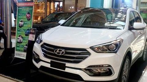 Mobil123 Gelar Carfest di Pondok Indah Mall I