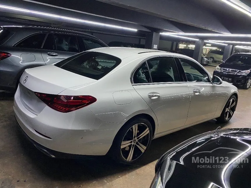 2023 Mercedes-Benz C200 Avantgarde Line Sedan