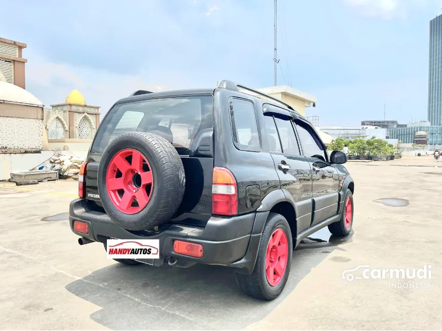 2002 Suzuki Escudo SUV