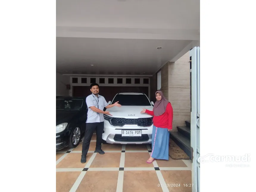 Jual Mobil KIA Sonet 2023 Premiere 1.5 di Banten Automatic Wagon Putih Rp 346.000.000