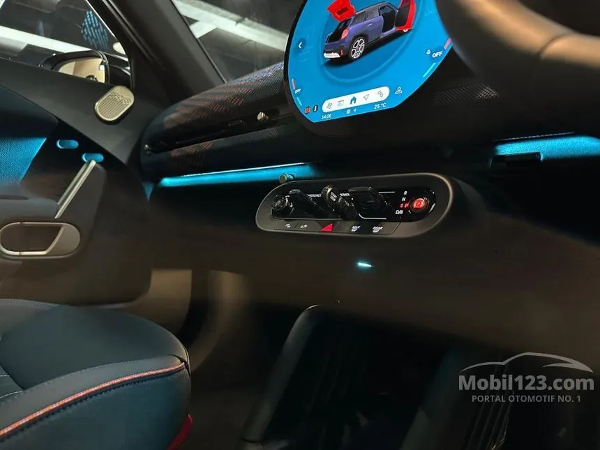 2025 MINI Aceman SE Hatchback
