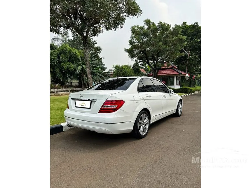 2013 Mercedes-Benz C200 Avantgarde CGI Sedan