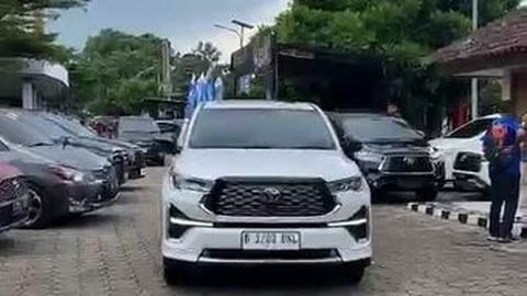 Ratusan Anggota Innova Community Ikuti Uji Emisi di Kopdar Akbar Sumatera 2024
