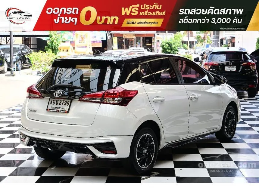 2022 Toyota YARIS Sport Premium Hatchback
