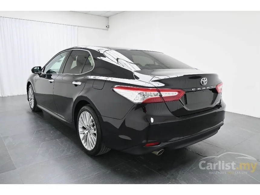 2020 Toyota Camry V Sedan