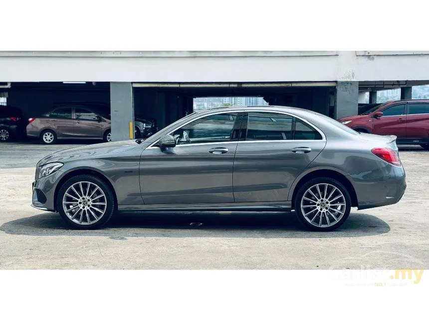 2019 Mercedes-Benz C350e AMG Line Sedan