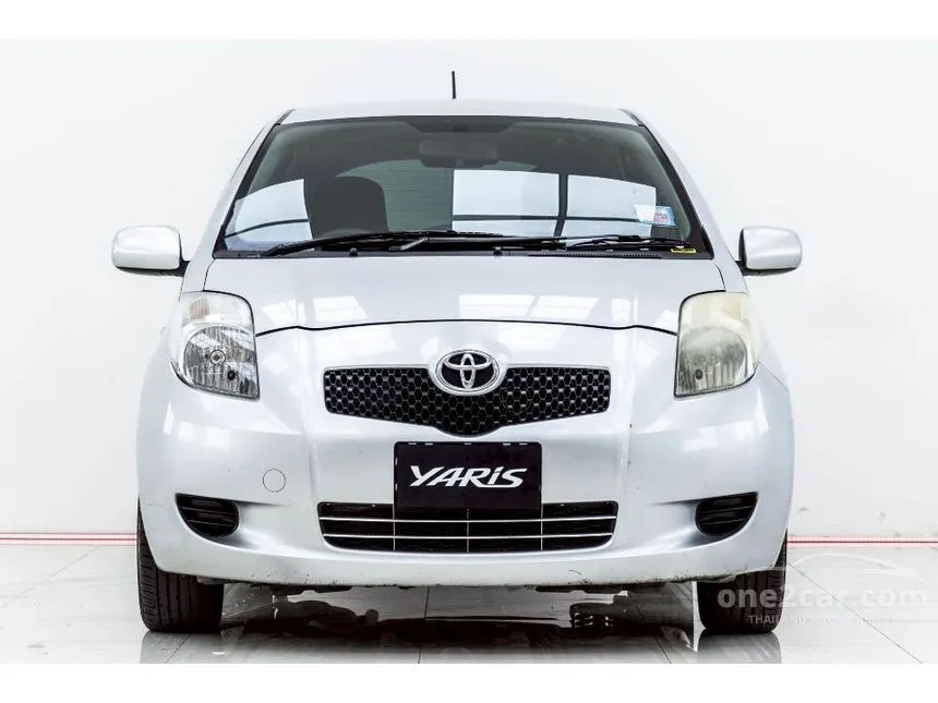 2007 Toyota YARIS E Hatchback