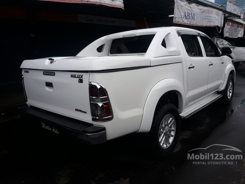 Jual Mobil Toyota Hilux 2013 V 2.5 di DKI Jakarta 