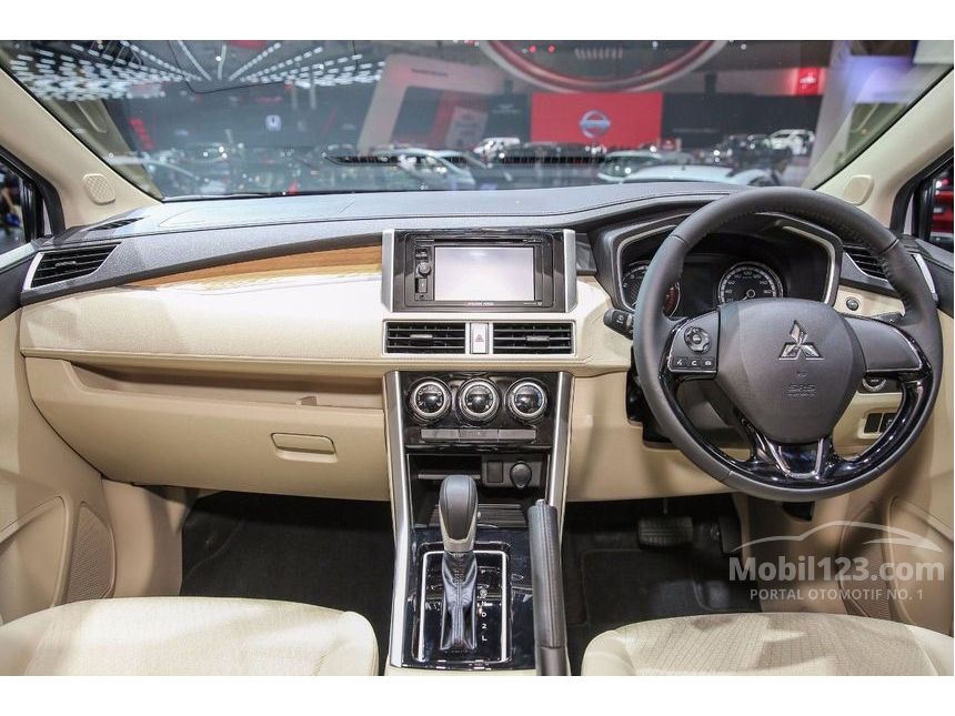 Jual Mobil Mitsubishi Xpander 2017 ULTIMATE 1.5 di DKI 
