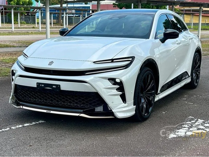 2024 Toyota Crown Sport Z PHEV SUV