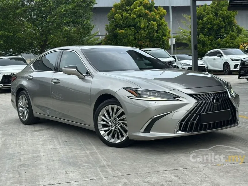 2022 Lexus ES 250 Luxury Sedan