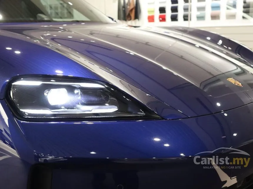 2025 Porsche Taycan Sedan