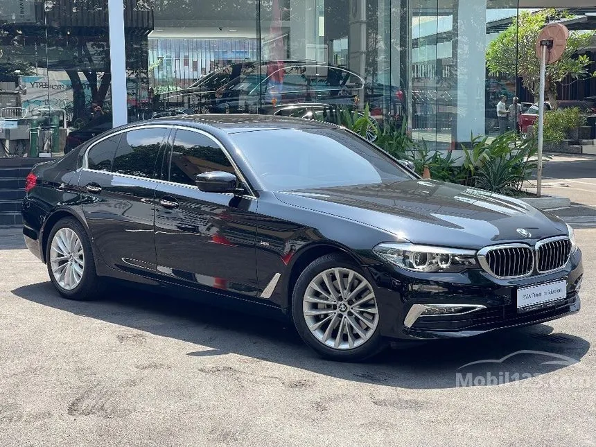 Jual Mobil BMW 530i 2018 Luxury 2.0 di DKI Jakarta Automatic Sedan ...