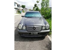 1997 Mercedes-Benz E280 2.8 Avantgarde Sedan