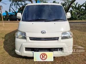 2012 Daihatsu Gran Max 1.3 Mini Bus D Front Facing Van