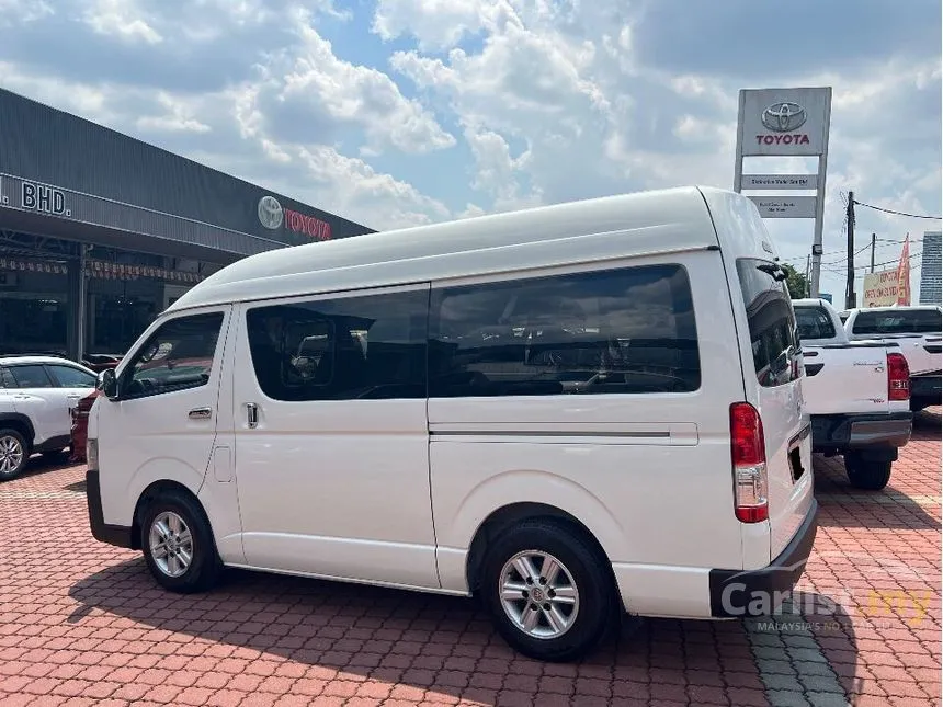 2015 Toyota Hiace Window Van