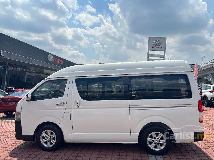 2015 Toyota Hiace Window Van