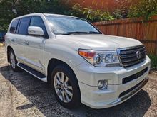 2014 Toyota Land Cruiser 4.6 ZX SUV Full Spec Facelift Japan Spec Genuine Mileage