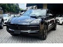 2021 Porsche Cayenne 3.0 Coupe CAYENNE COUPE 3.0 VACUUM DOOR 22 INCH PDLS+ MATRIX WUAD EXHAUST SPORT CHRONO PACKAGE PAN ROOF