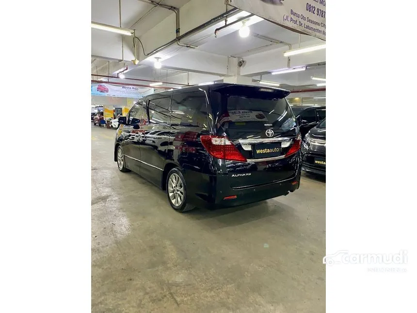 2011 Toyota Alphard S MPV
