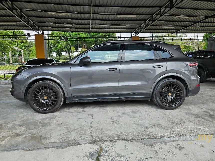 2022 Porsche Cayenne SUV