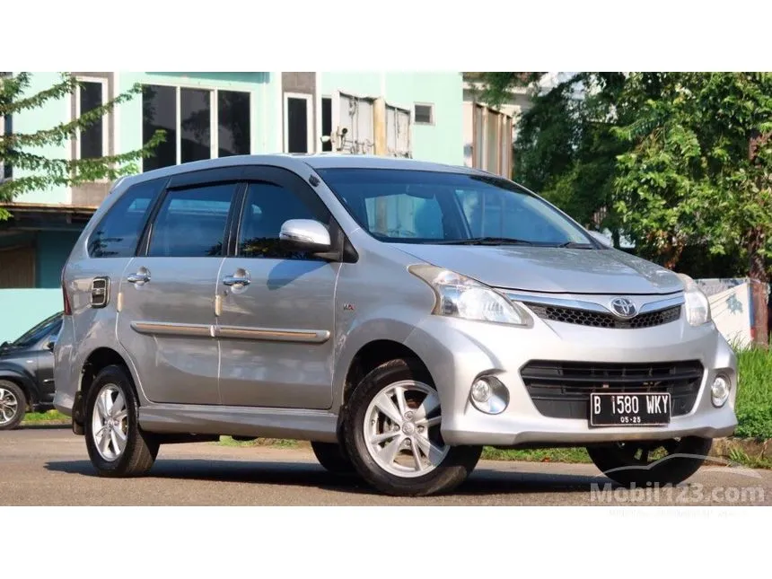 Jual Mobil Toyota Avanza 2015 Veloz 1.5 di Banten Manual MPV Silver Rp 130.000.000