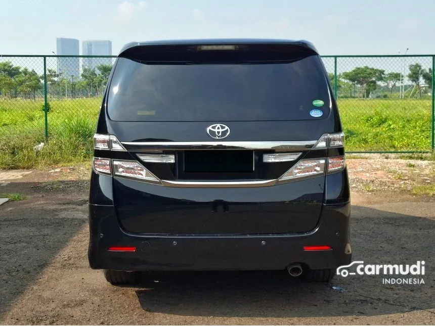 2013 Toyota Vellfire Z Audioless MPV