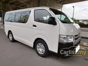 2015 Toyota Hiace 2.5 Window Van Van