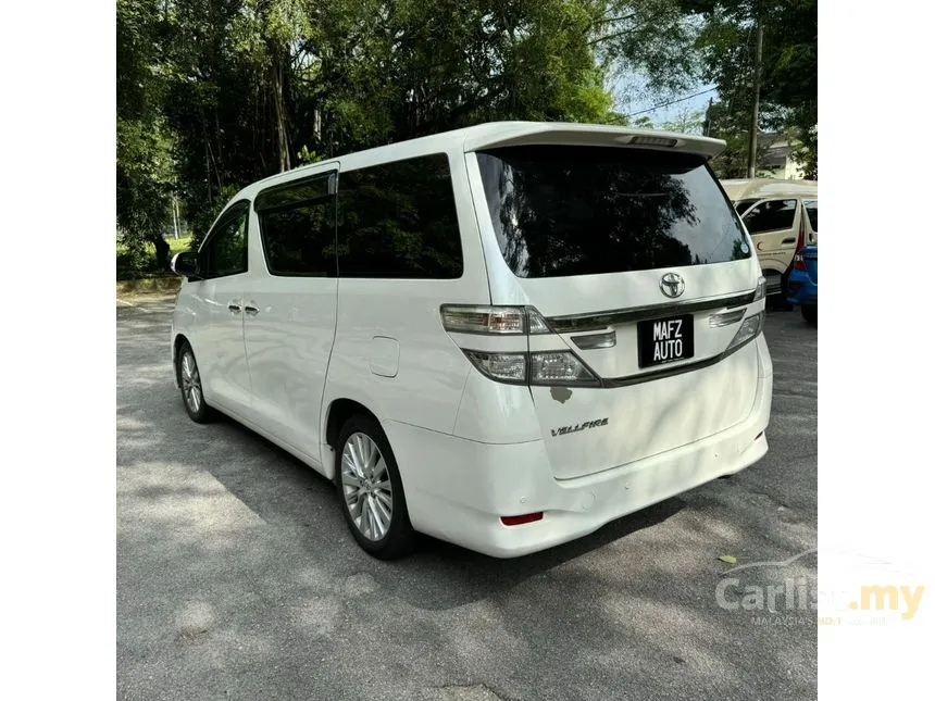 2013 Toyota Vellfire V MPV