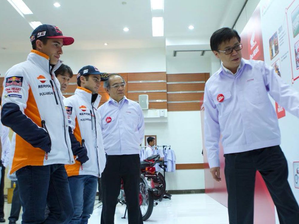 Marc Marquez dan Dani Pedrosa Belajar Sejarah Pabrik Honda di Sunter