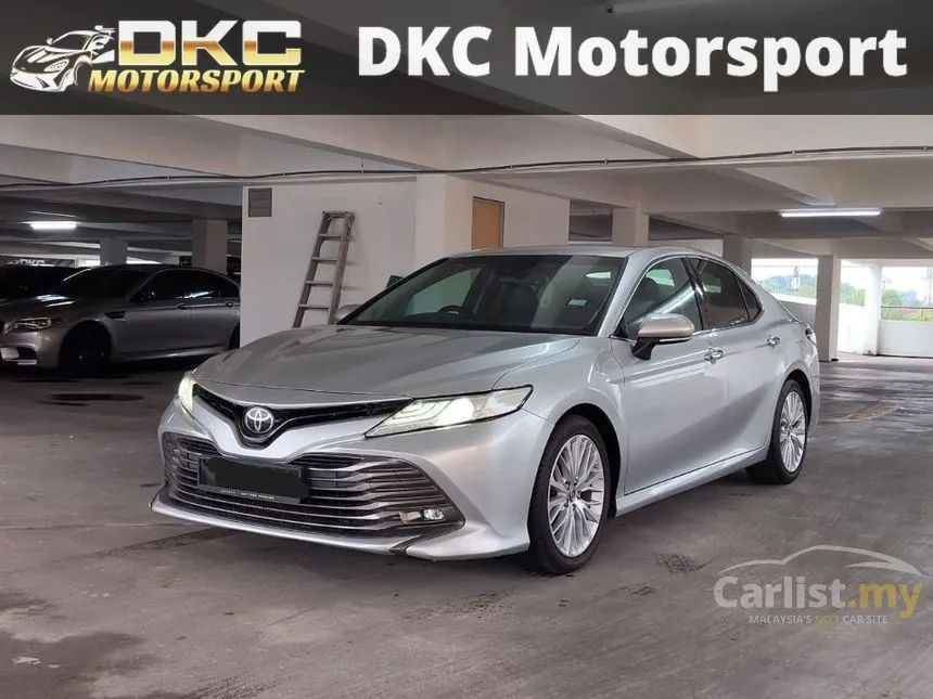 2019 Toyota Camry V Sedan