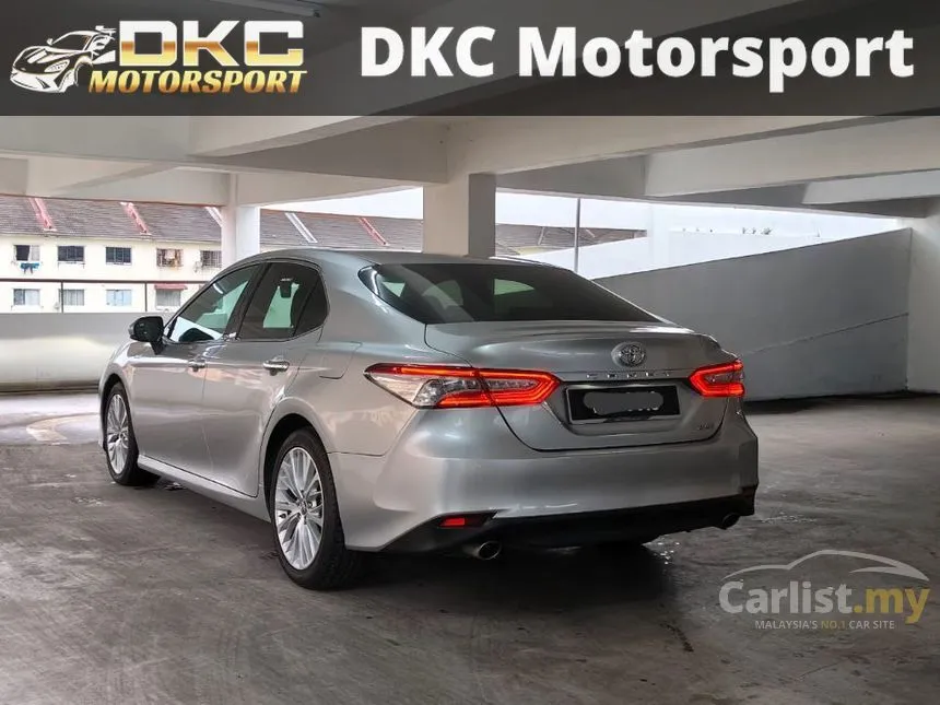 2019 Toyota Camry V Sedan