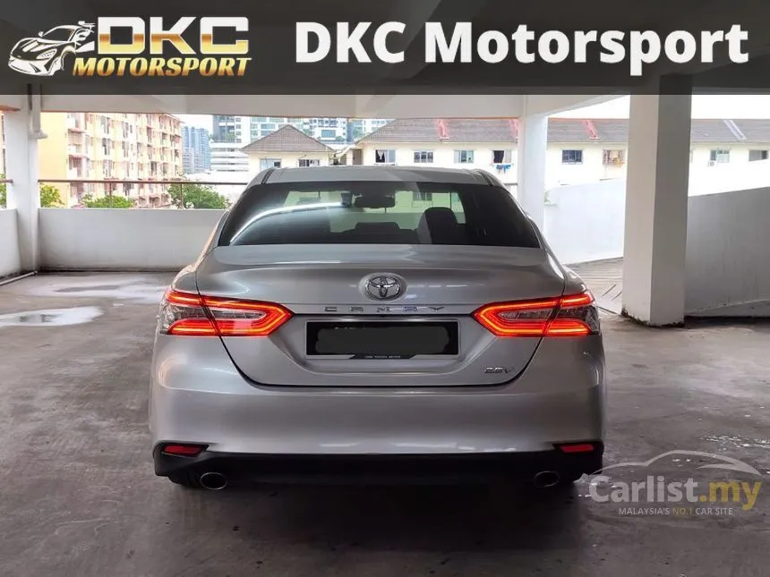 2019 Toyota Camry V Sedan