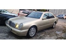 1996 Mercedes-Benz E230 2.3 Elegance Sedan