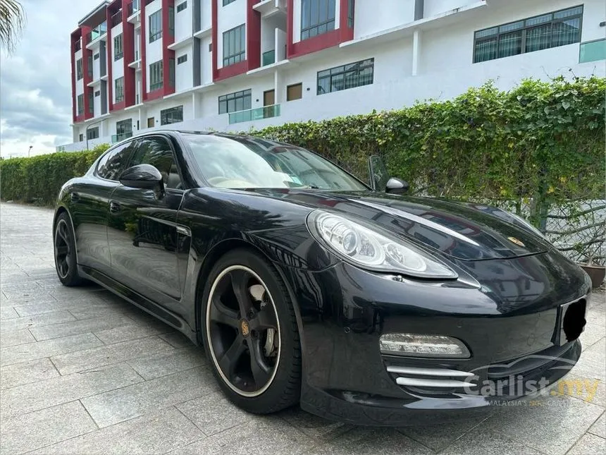 2015 Porsche Panamera Hatchback