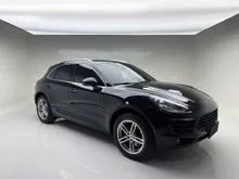 2015 Porsche Macan 2.0 SUV Black On Black. LOW KM 28 Rb. ANTIK. MULUS TERAWAT. Lihat Pasti Suka. Cocok Utk Segala Acara. HARGA BEST DEAL NEGOTIABLE YA