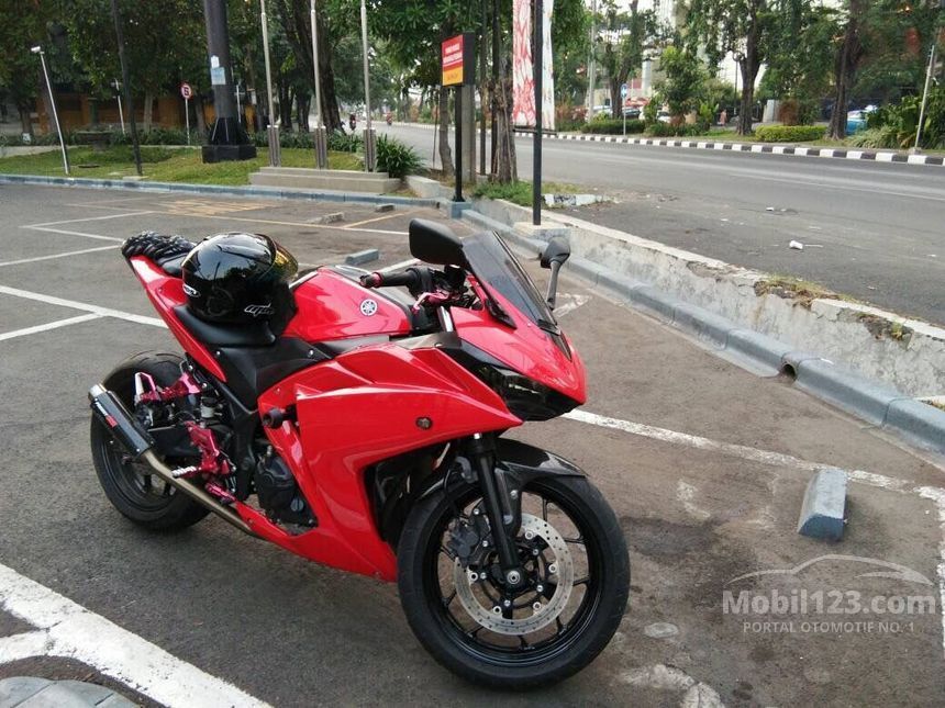 Jual Motor  Yamaha  YZF R25  2015 FI 0 2 di Jawa Timur Manual 